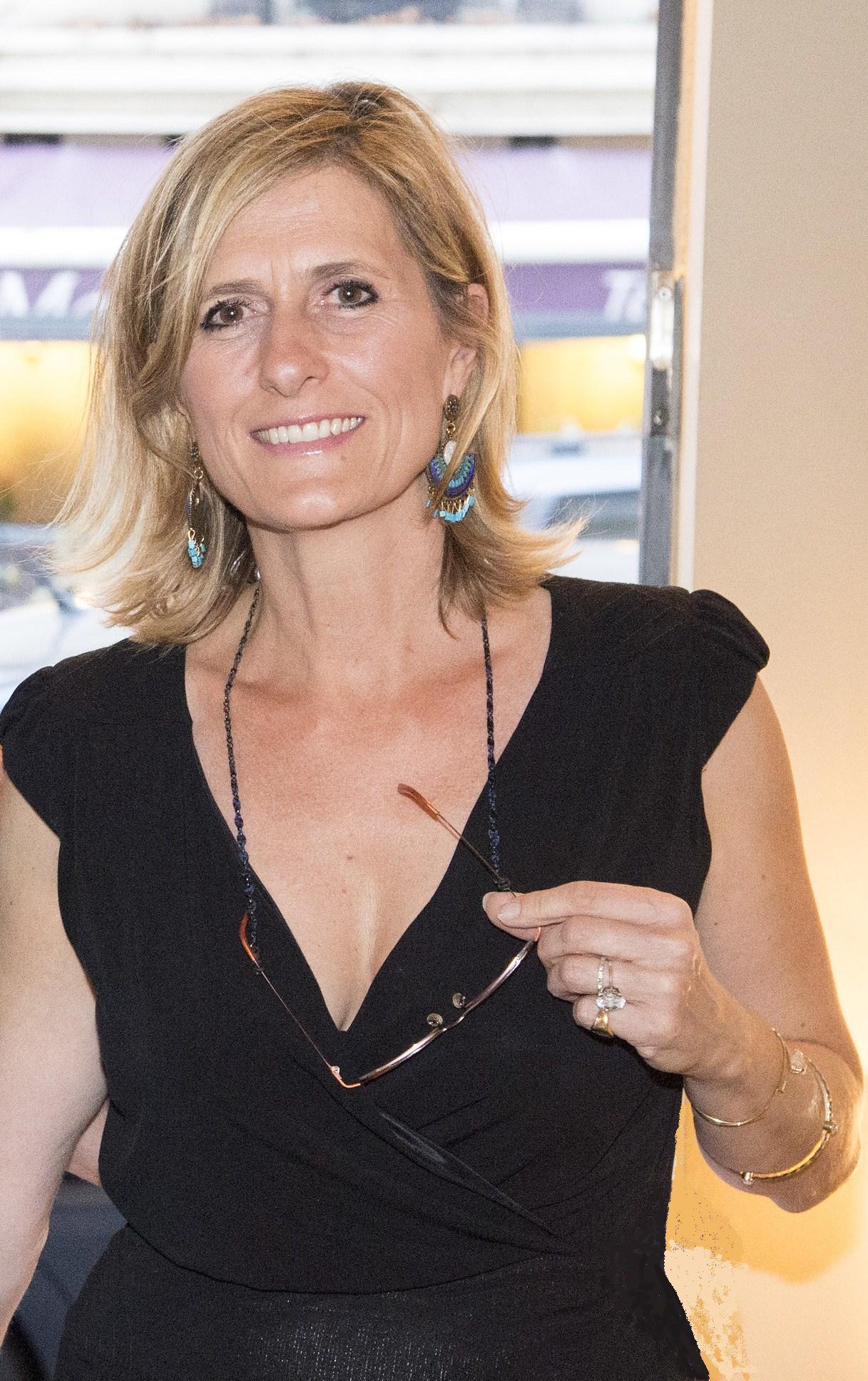 Marie-Laure HEUZEY, Conseillère Municipale, Membre des commissions finances, culture, loisirs, fêtes et cérémonies, repas des Aînés. 