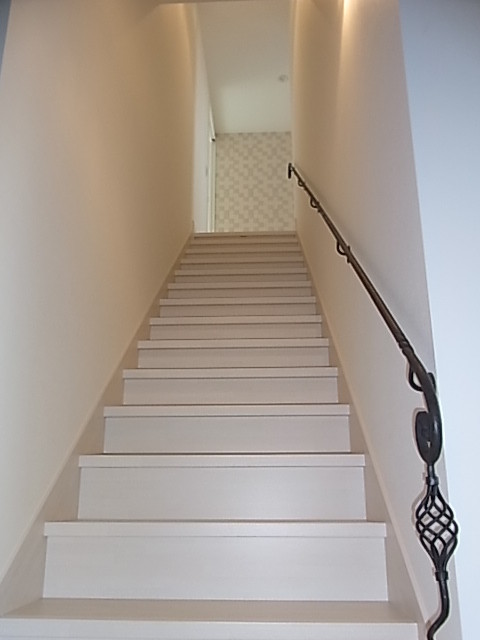 IRONI handrail