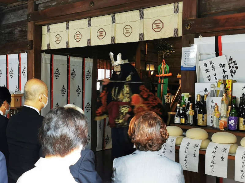 大山祇神の舞。地元の三島神社で奉納致しました