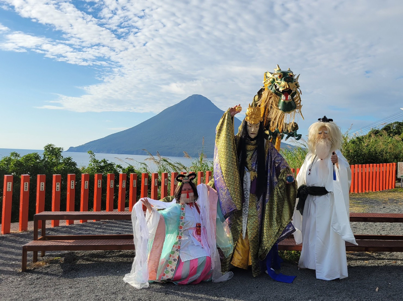 船旅の指標ともなった開聞岳と