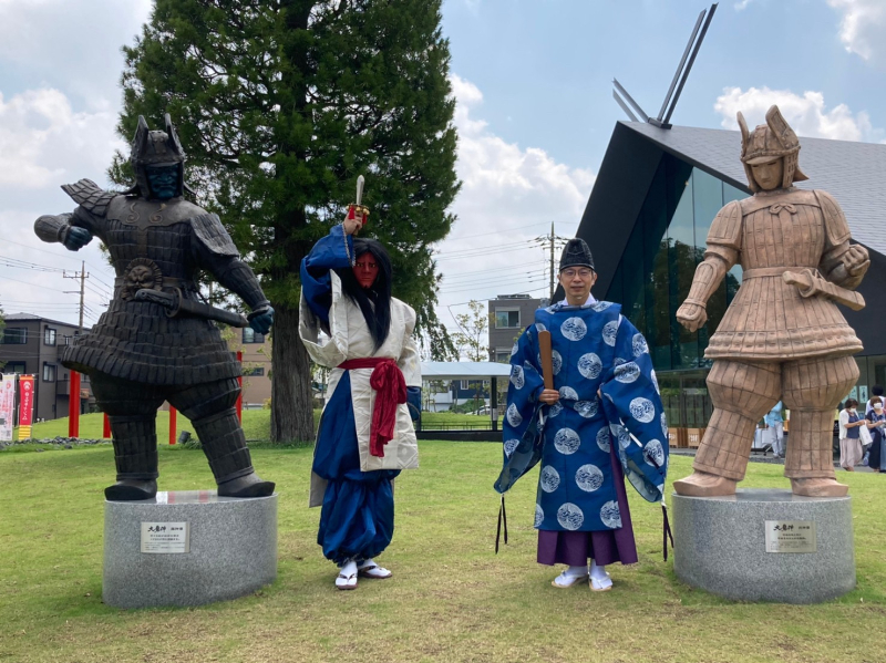 令和神社が鎮座するサクラタウンにて宮司様と