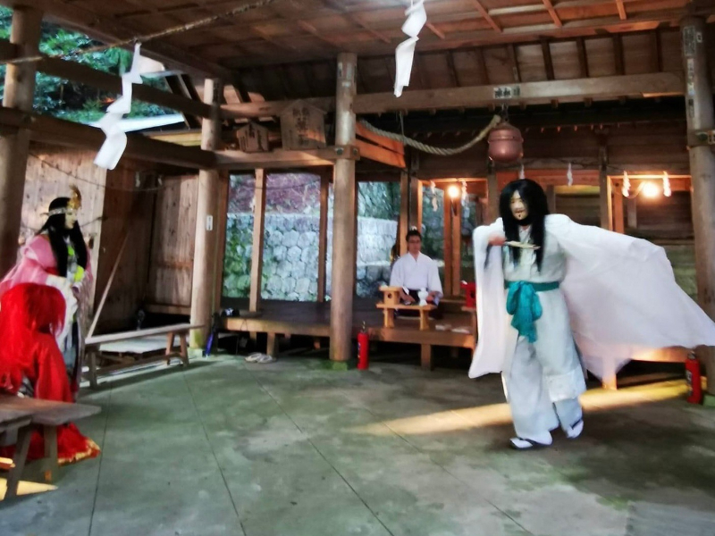 伊邪那岐尊による国生み・神生み