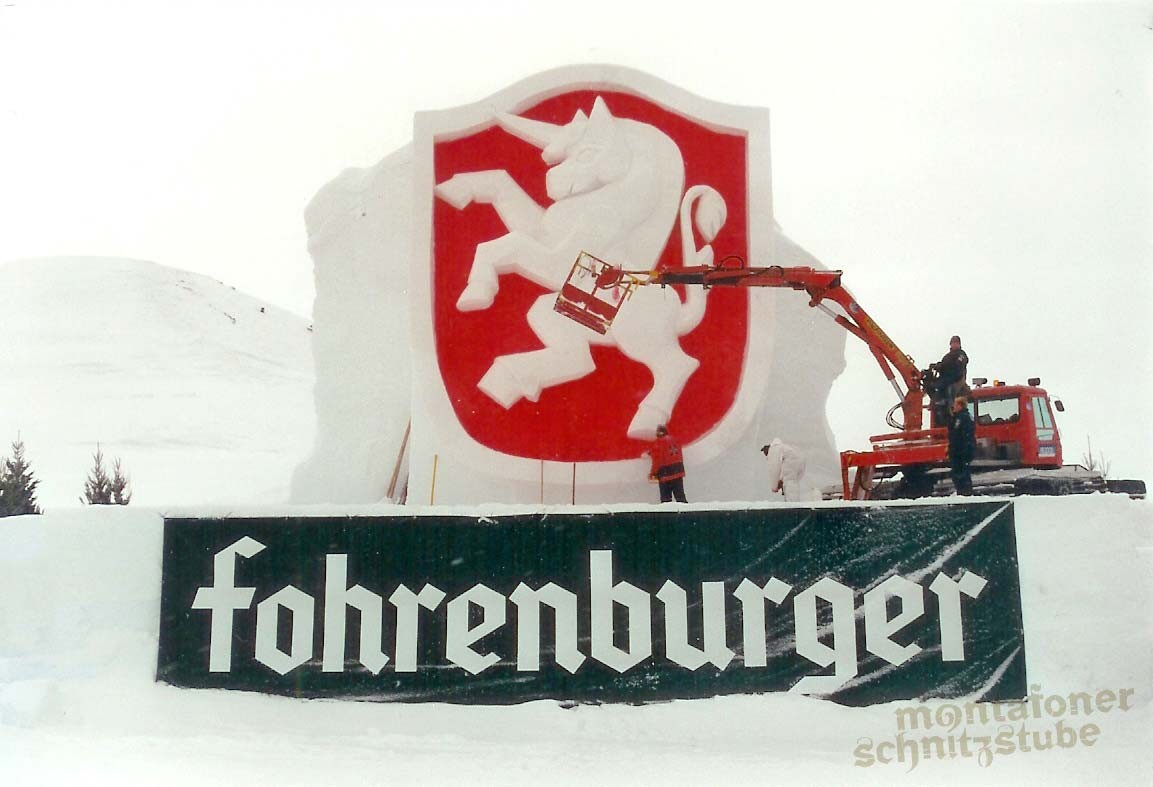 Schneeskulptur Martin Pfefferkorn für Fohrenburger Brauerei