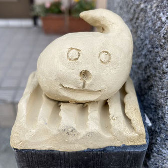 ちゃんと「あ」「うん」の一対となっています。