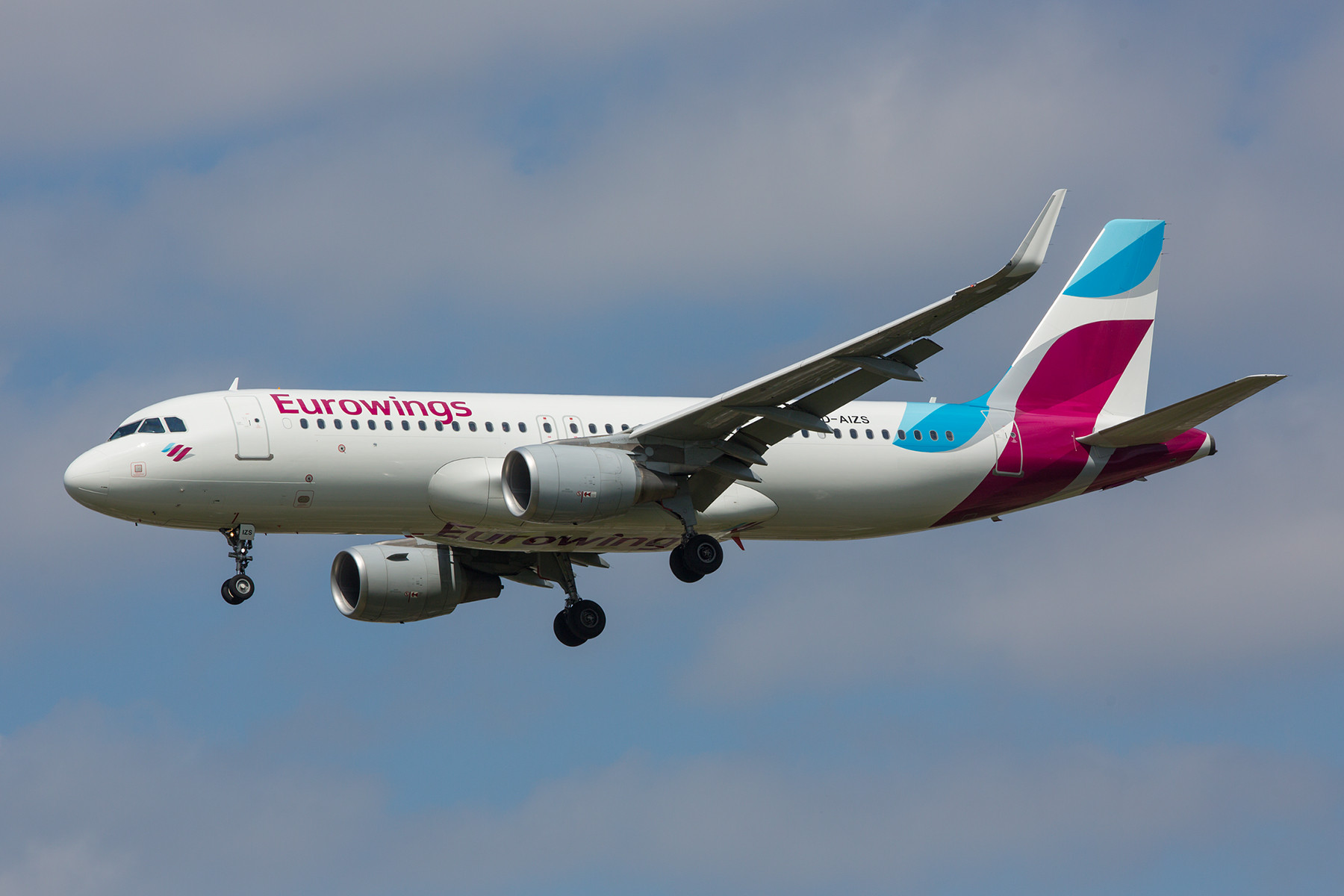 Die erste Maschine der neuen Eurowings, ist die D-AIZS.