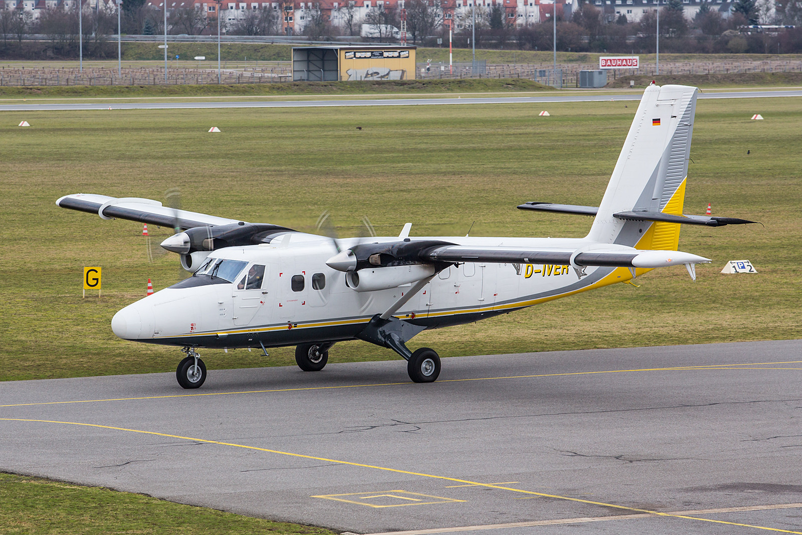 EDFM 17.02.2016; D-IVER De Havilland Canada DHC 6-300 Twin Otter Businesswings