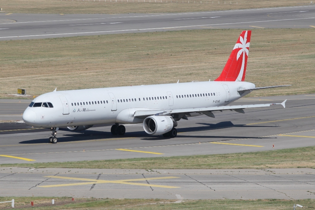 Airbus der Air Mediterranee in neuen Farben.