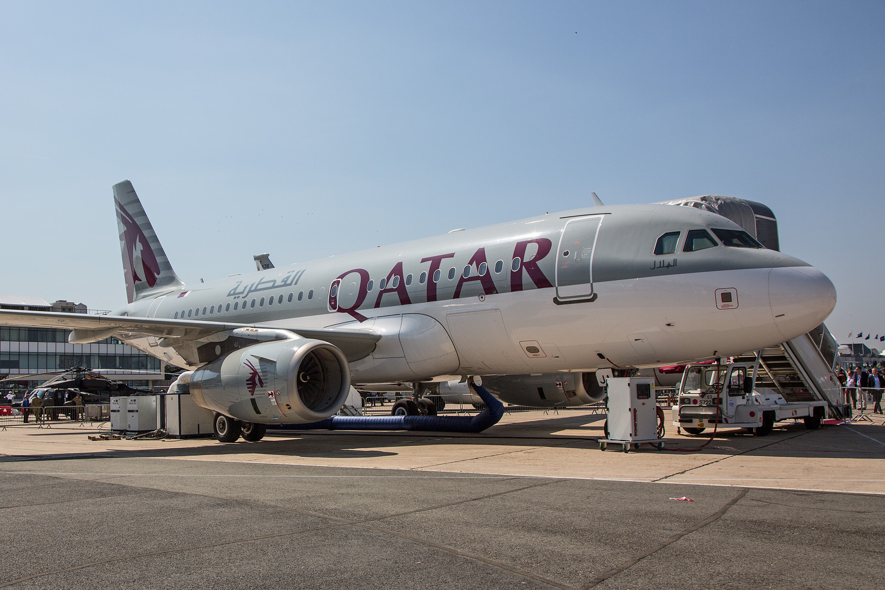 Einer von zwei Airbussen A 319 der Qatar