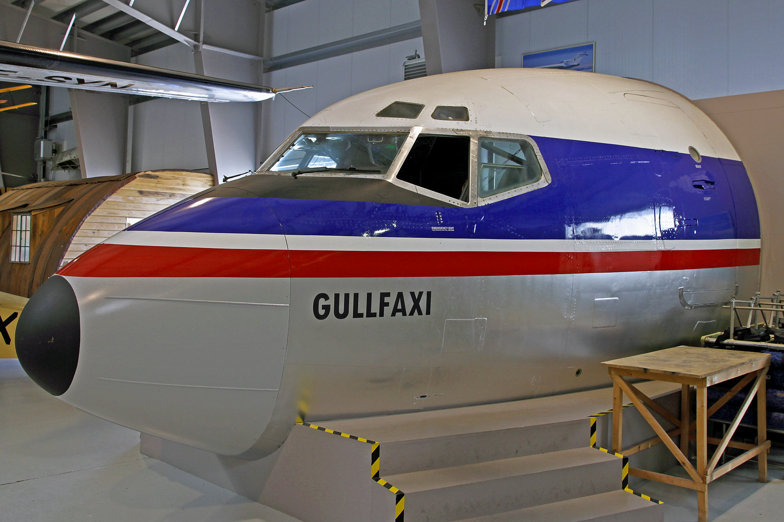 Cockpitsektion der früheren Icelandair Boeing 727-108C TF-FIE "Gullfaxi", AEY, 14. August 2020