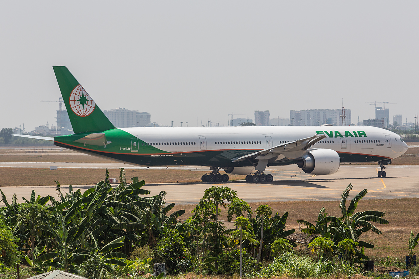 Meine erste Boeing 777 der Eva Airways in den neuen Farben.