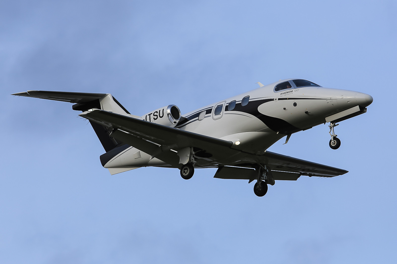 Embraer Phenom 100