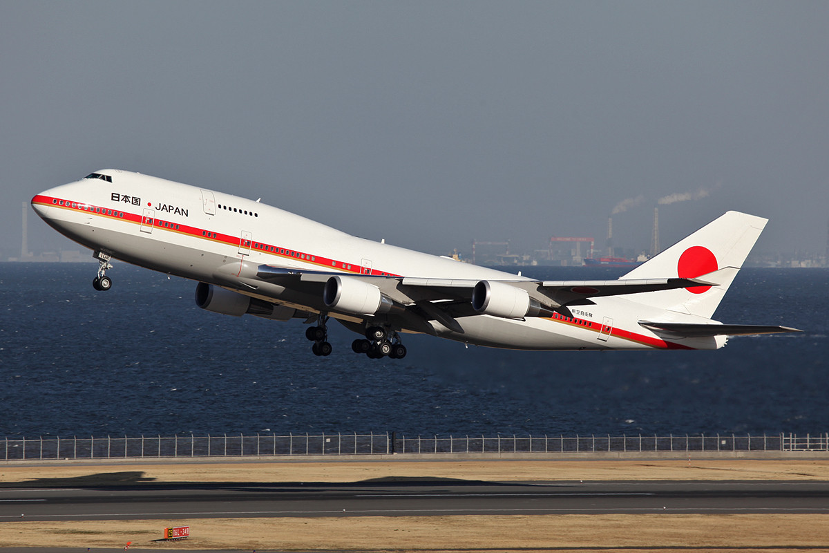 Boeing 747 der JASDF nach der Rückkher von MP Abe aus Washington