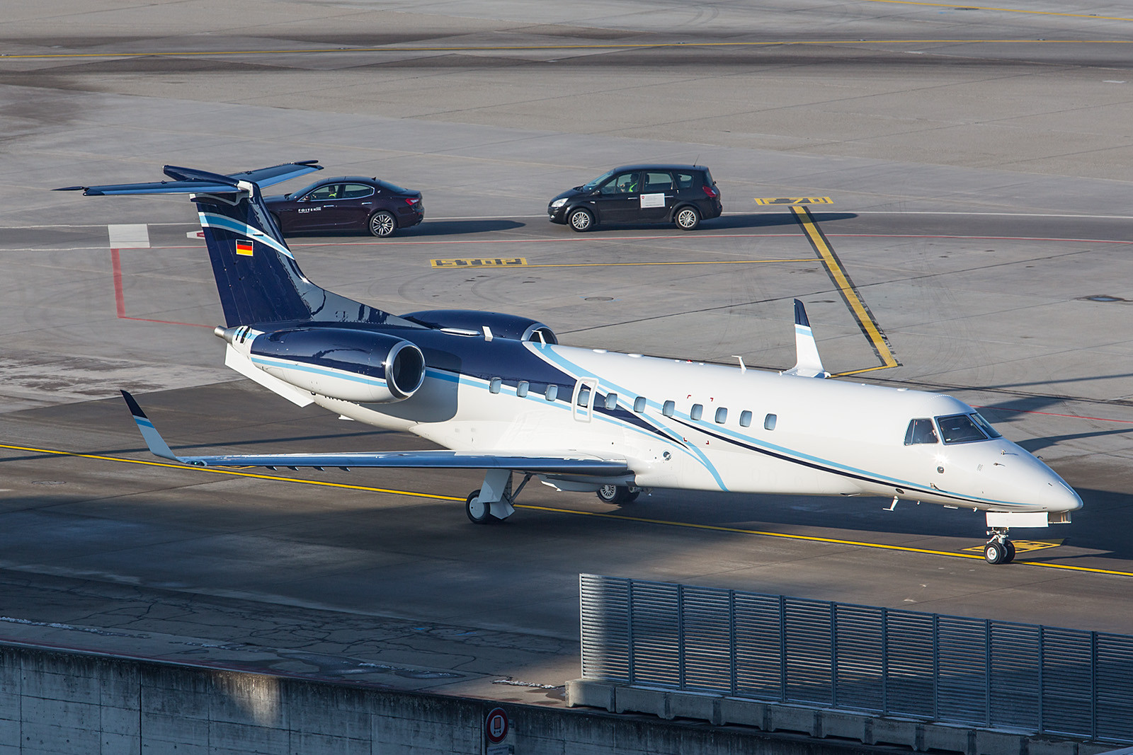 D-AHOX; Air Hamburg Embraer EMB-135BH Legacy 650