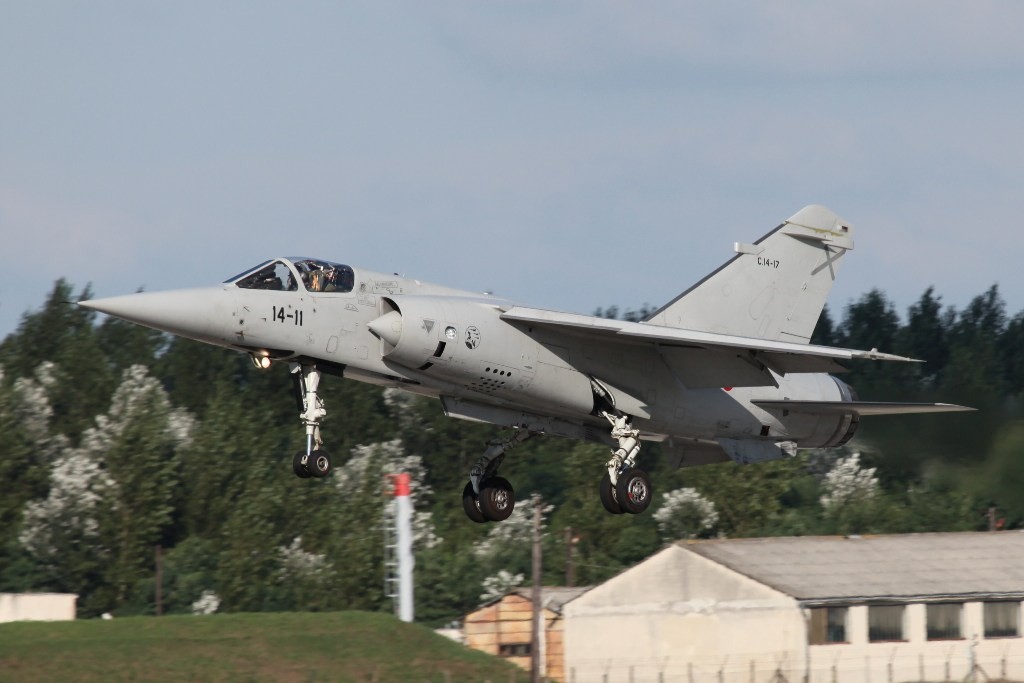 Die Landung nach dem Display, ein nicht häufiger Anblick auf einer Airshow.