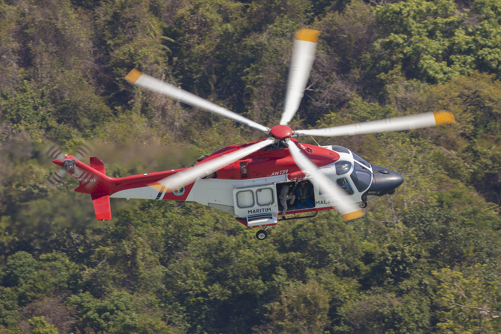 Ebenfals von der Maritime Enforcement Agency ist diese AW-139.