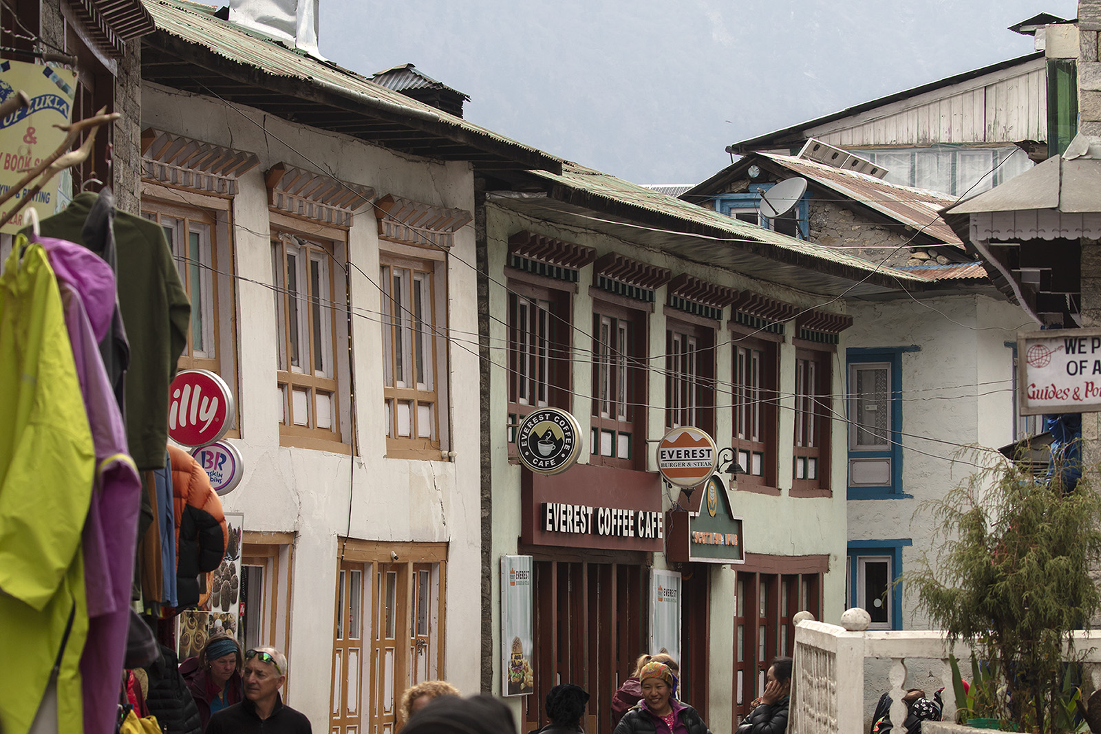 Hauptstrasse in Lukla.