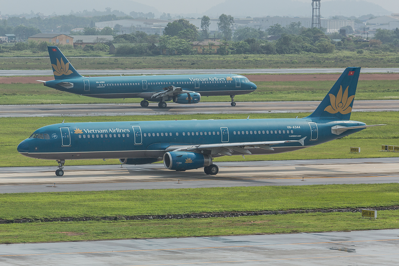 Nochmal zwei A321 der Vietnam Airlines.