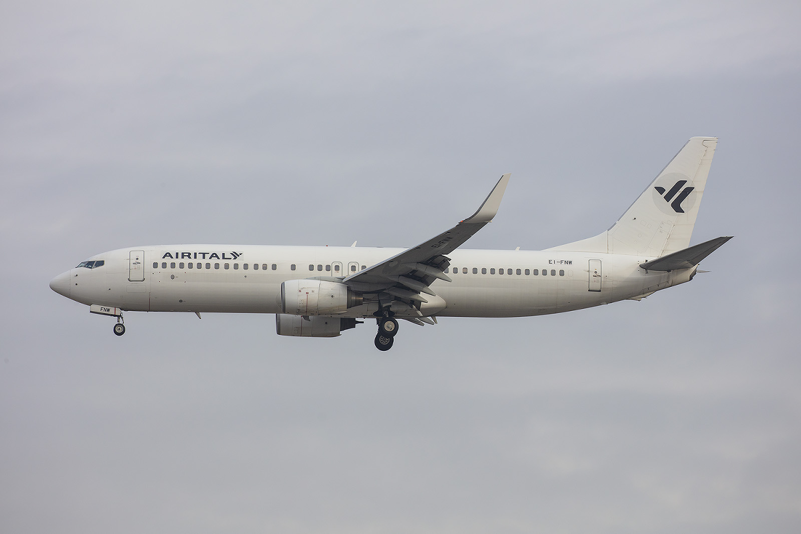 Derzeit steht diese Boeing 737-800 in Kaunas geparkt, ex-Pegasus, ex-Norwegian, ex-Meridiana.