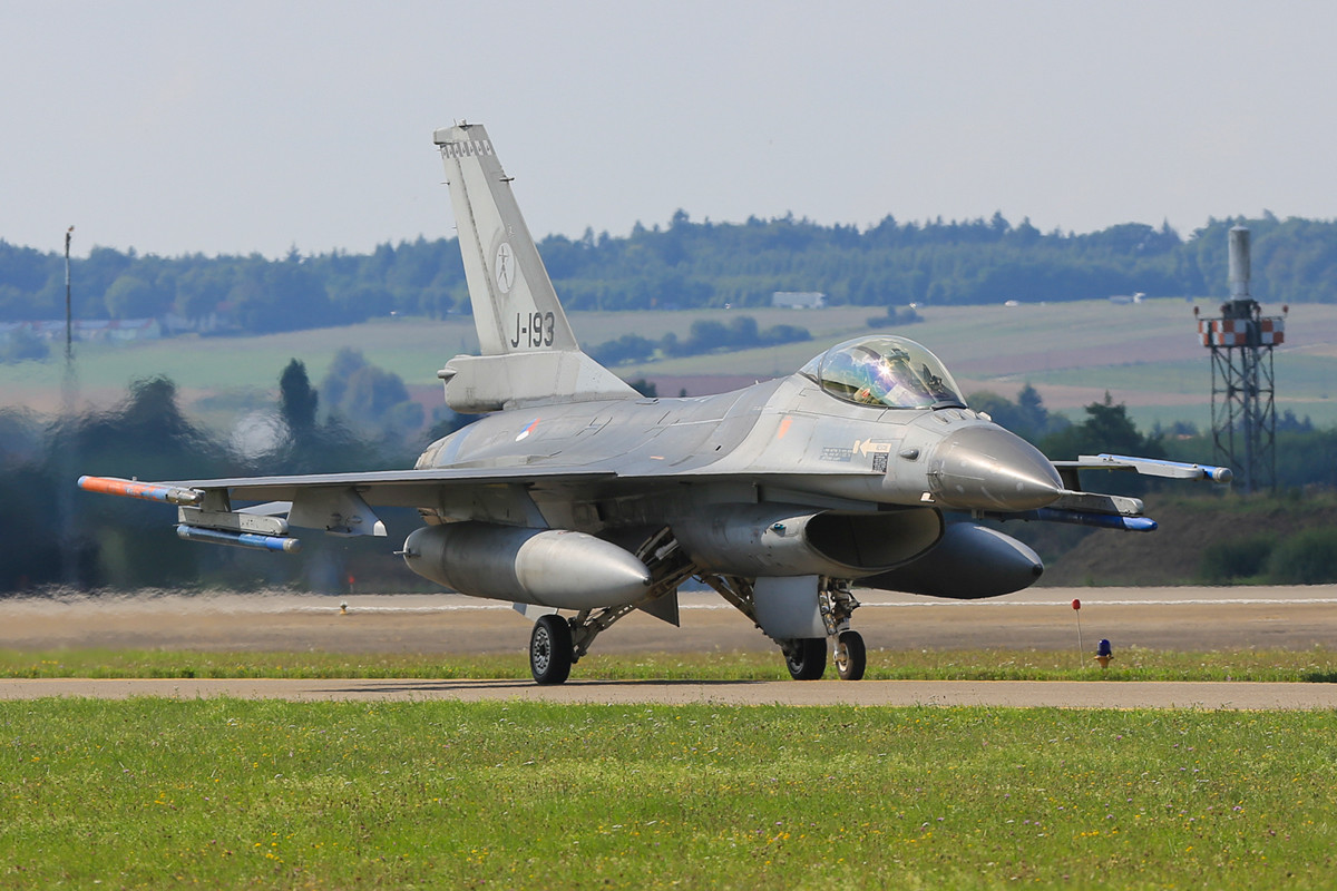 Aus den Niederlanden kamen ebenfalls zwei F-16. Hier macht sich die J-193 auf den Heimweg.