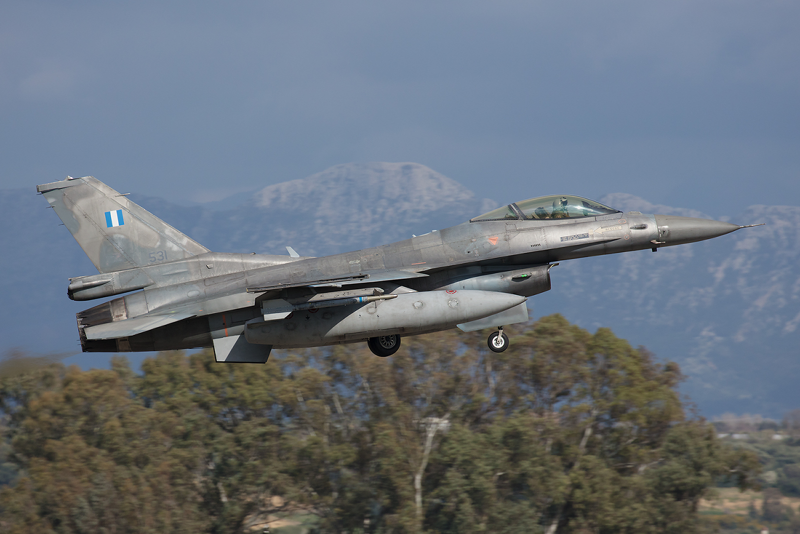 531, General Dynamics F-16C Block 52 ohne Markings.