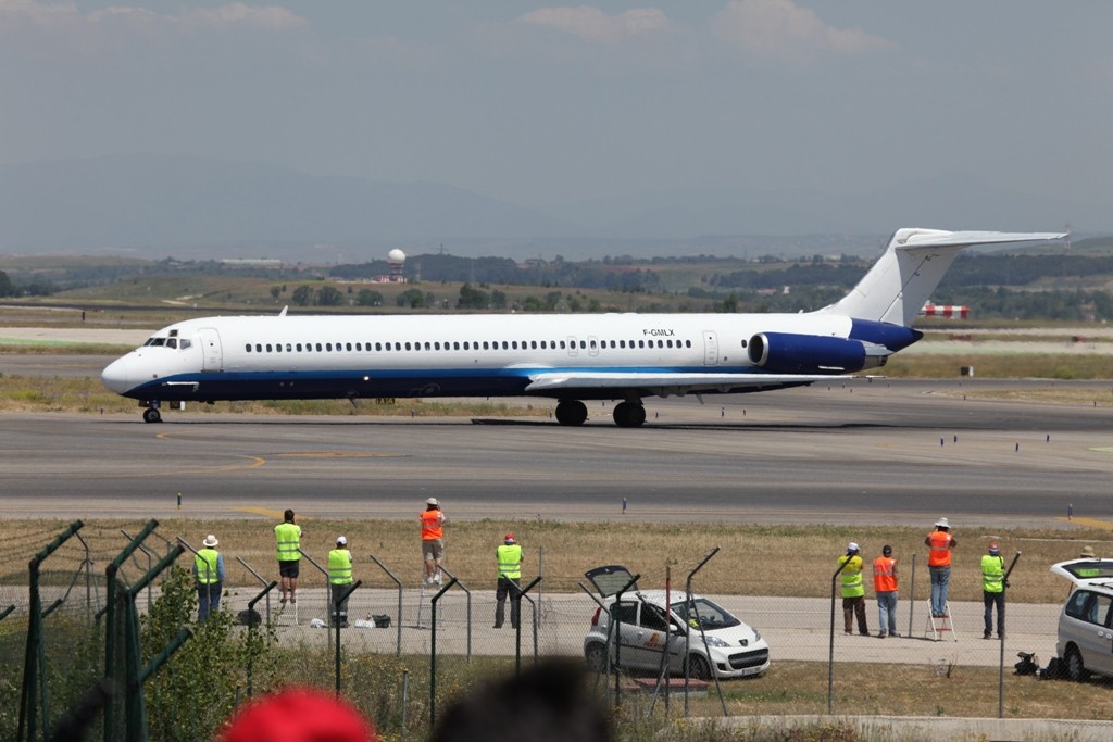 Und eine zweite MD-83 von Blue Line.