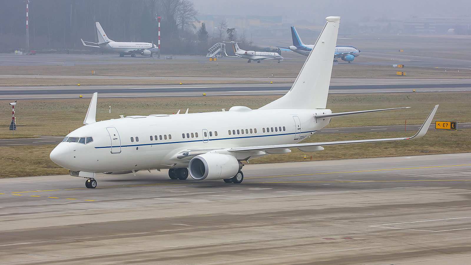 02-0042, Boeing C-40B der USAFE.