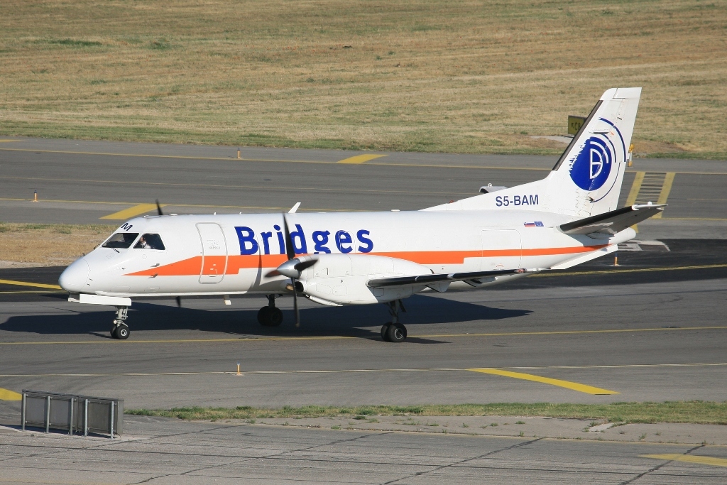 SAAB 340 Frachter aus Slovenien.