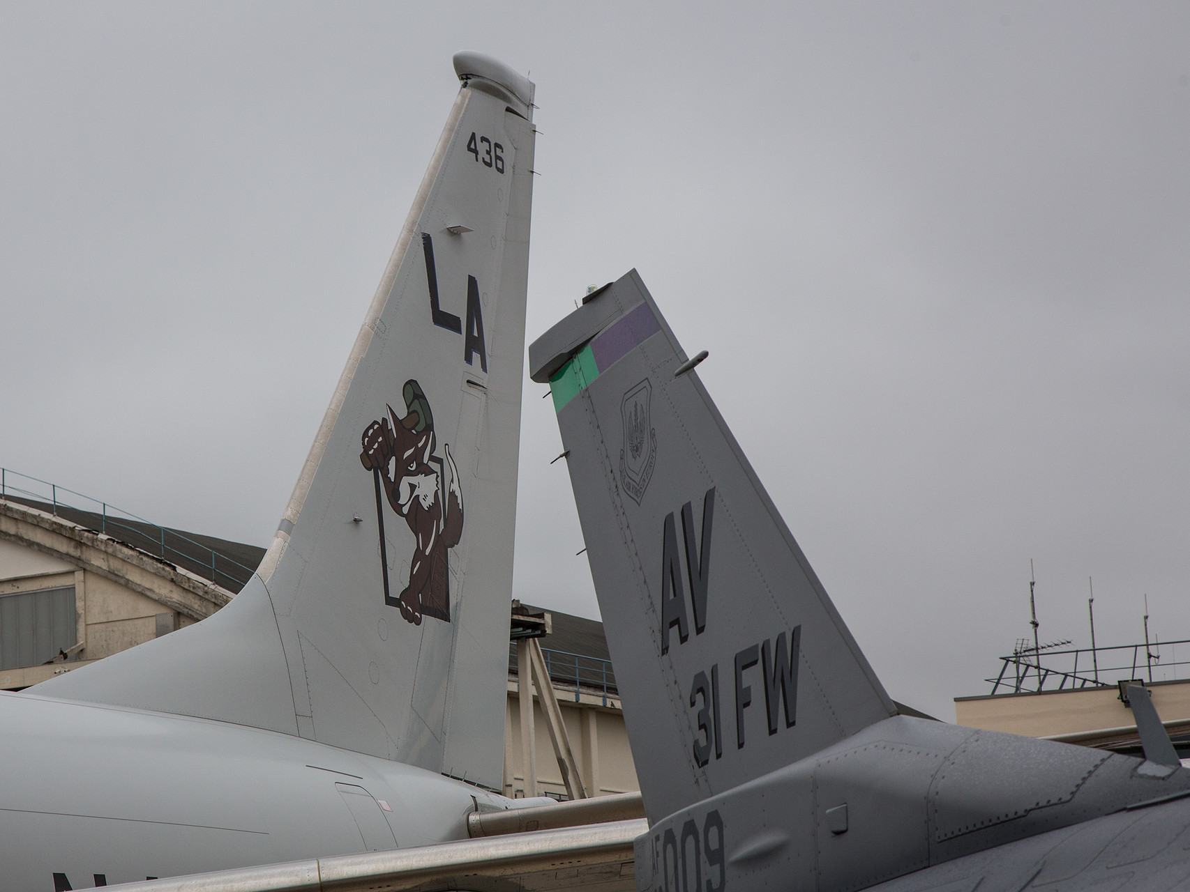 P-8 Poseidon der USN und F-16 der USAFE aus Aviano.