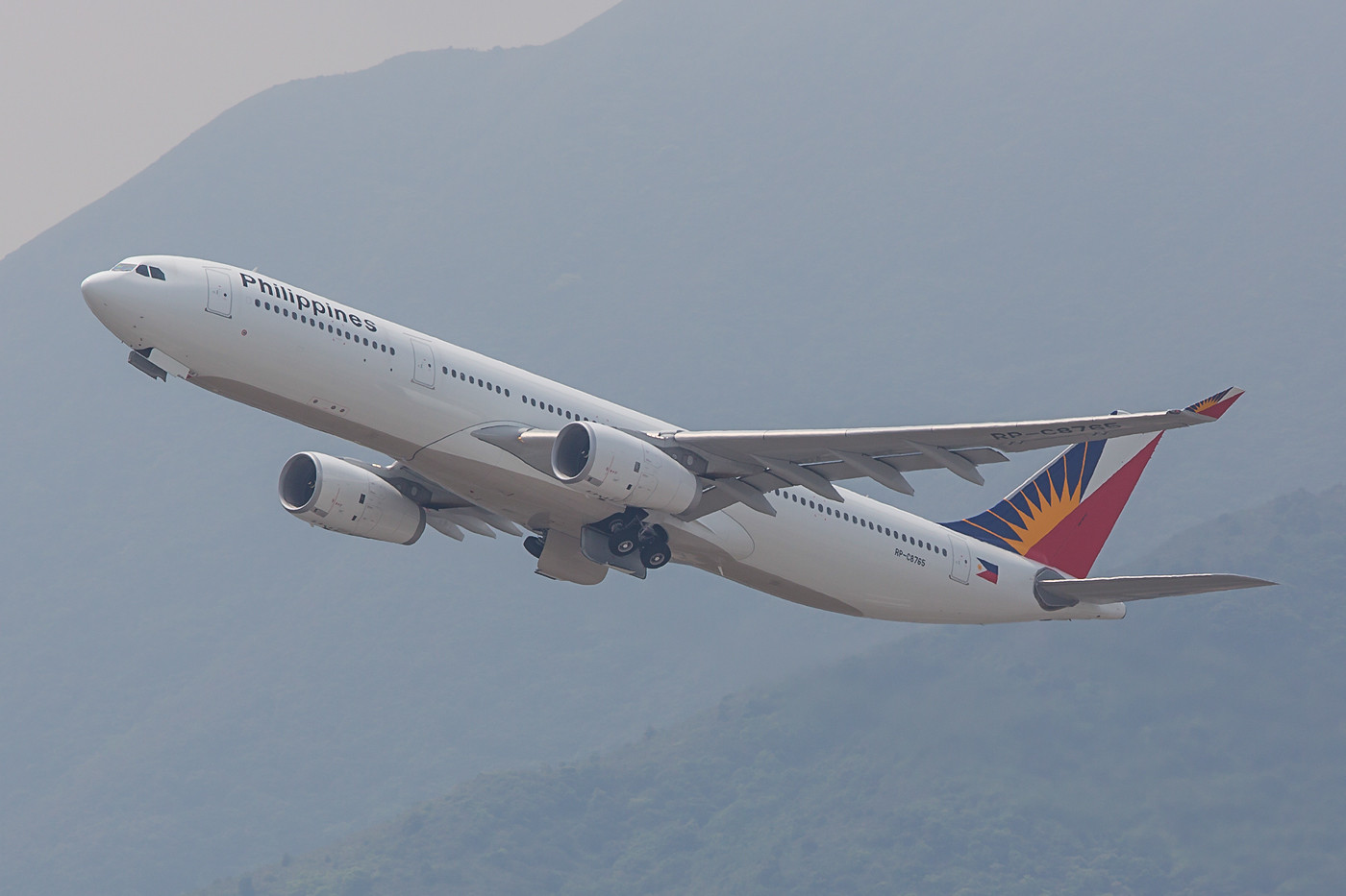 Philipines Airlines verbindet mehrere Ziele des Inselstaates mit HKG, auf der Route aus Manila kommen A 330 zum Einsatz. 