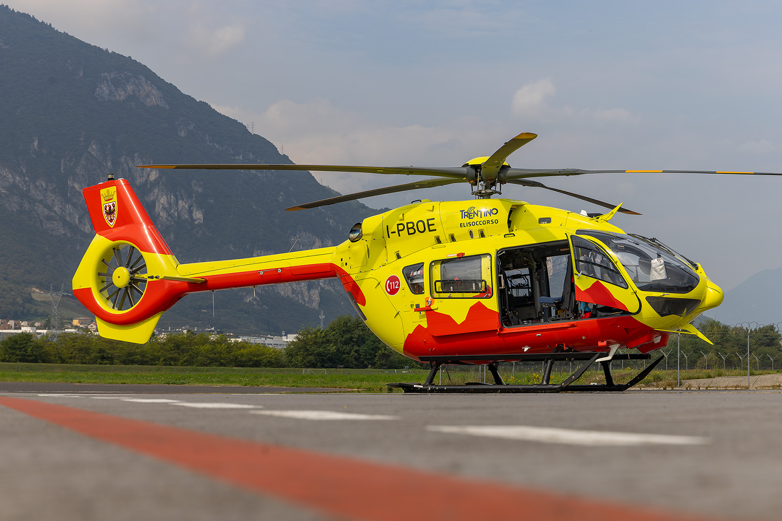 .... neuerdings mit Airbus H-145 geflogen.