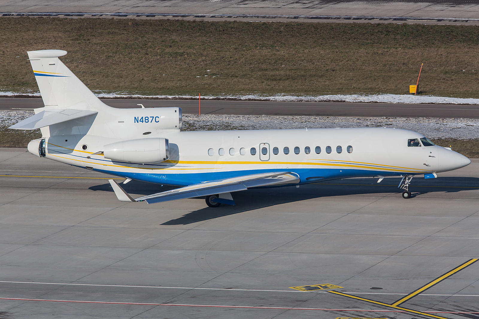 N487C; GENERAL AVILEASING INC  Falcon 7X