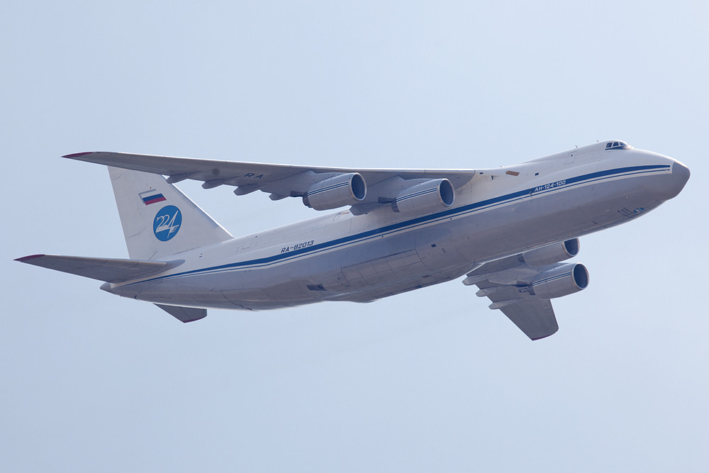 AN-124 der 224th Flight Unit, die innerhalb der Luftwaffe eine Sonderstellung einnimmt.