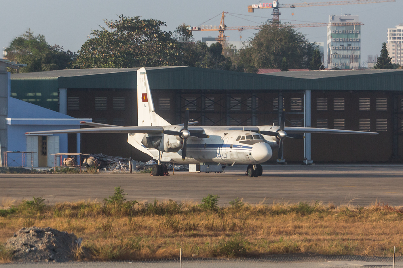 Eine der alten AN-26.