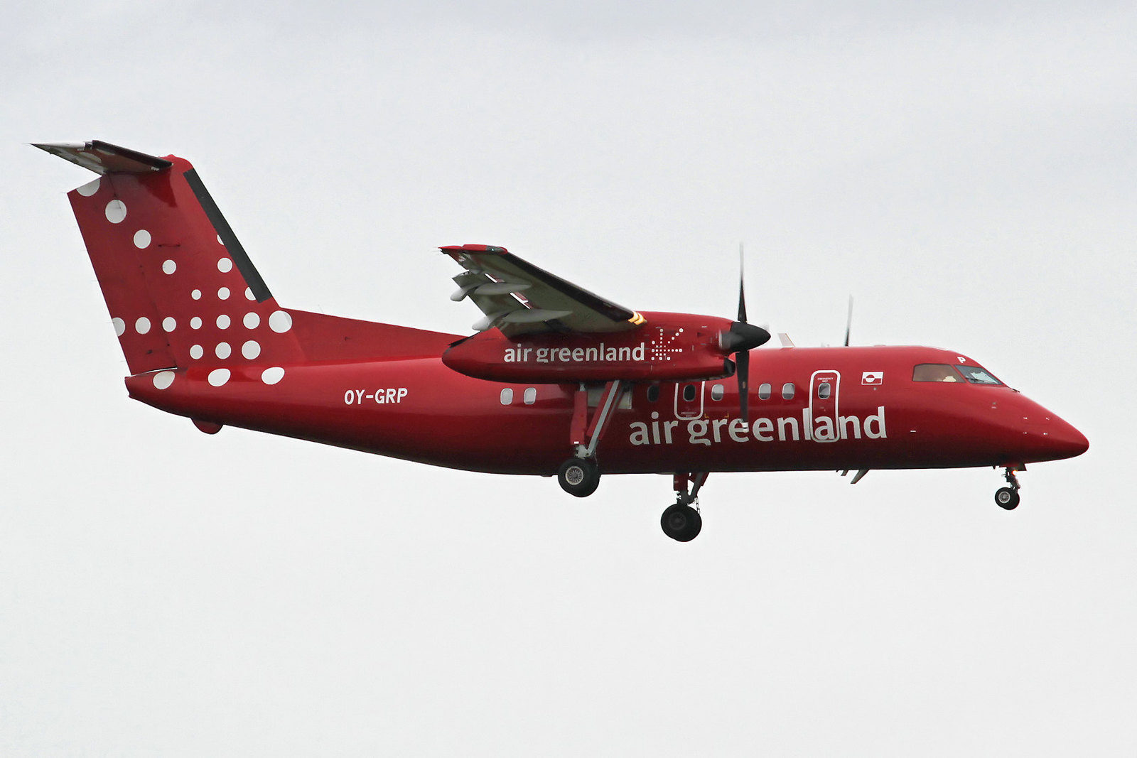 Air Greenland DeHavilland DHC-8-202Q OY-GRP, KEF, 12. August 2020