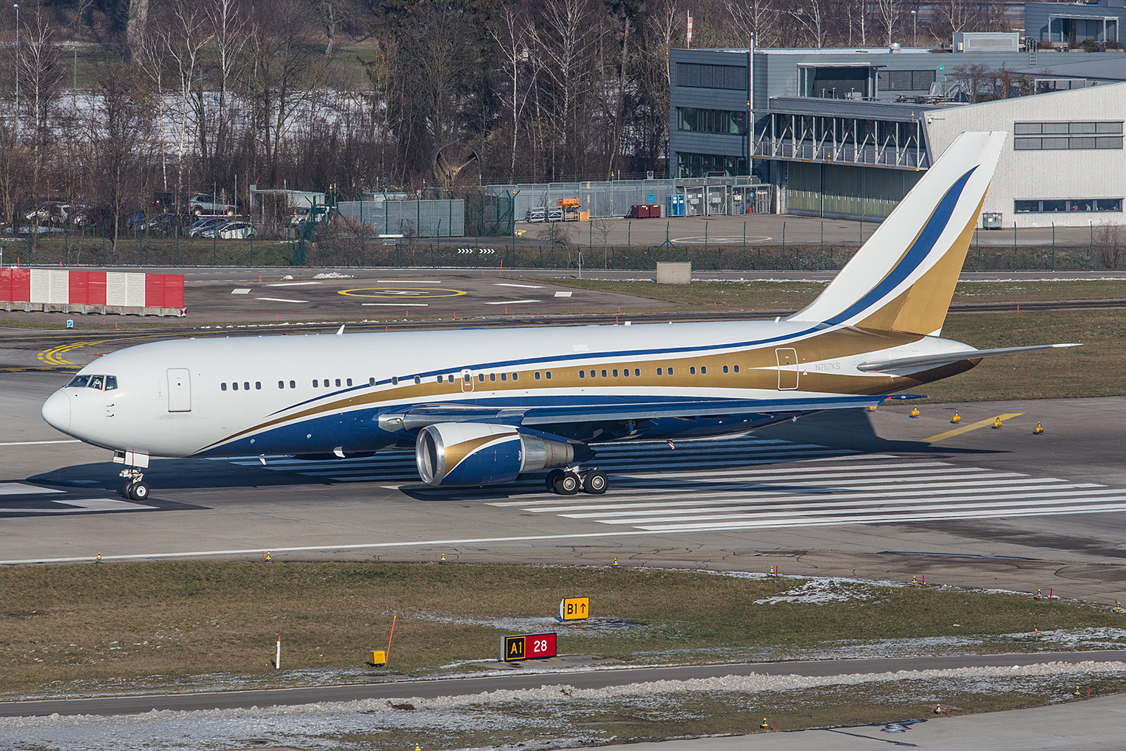 N767KS; MidEast Jet Boeing 767-29NER