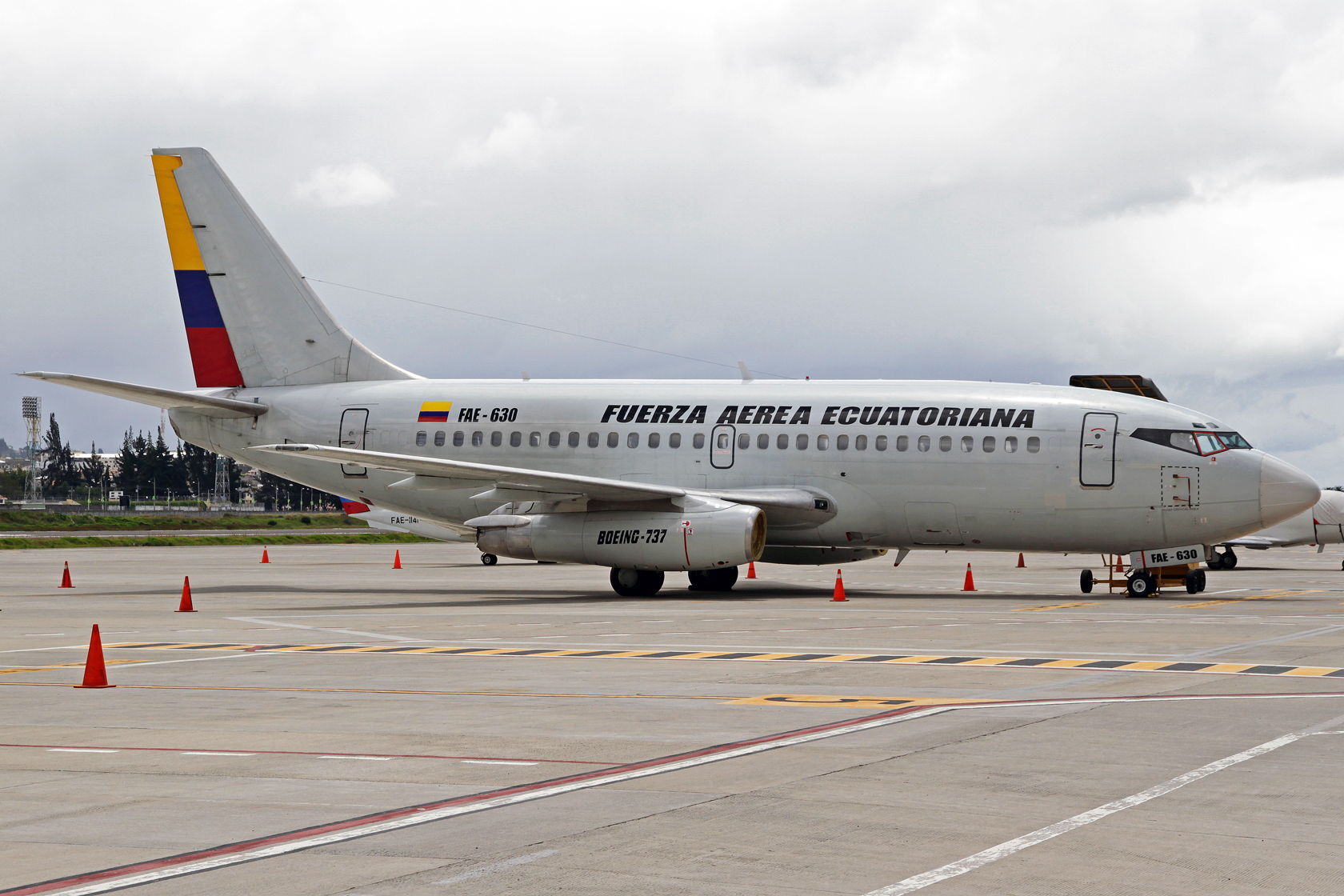 Fuerza Aérea Ecuatoriana Boeing 737-236Adv FAE-630 - Bei dieser Maschine handelt es sich um die ehemalige G-BGDI der British Airways und LV-ZIE der Aerolineas Argentinas.  