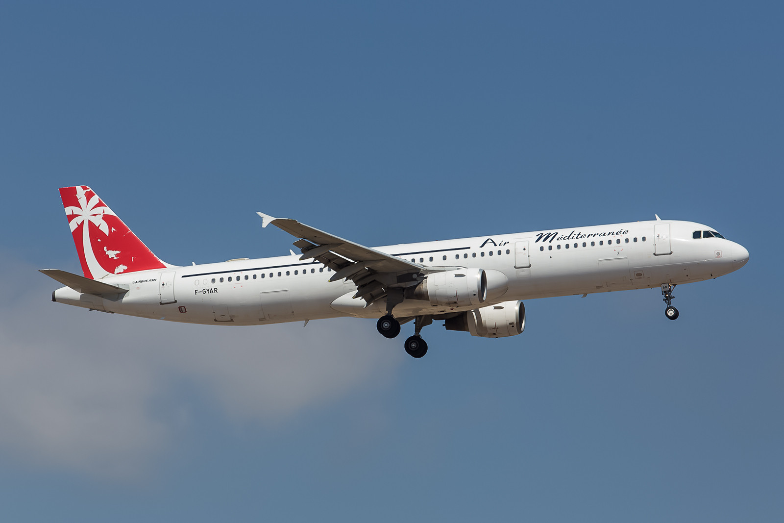 Dieser Airbus A321 wurde 1998 mal für die Swissair gebaut.