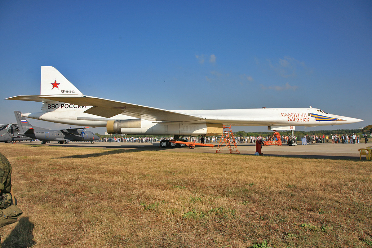 Langstreckenbomber TU-160.