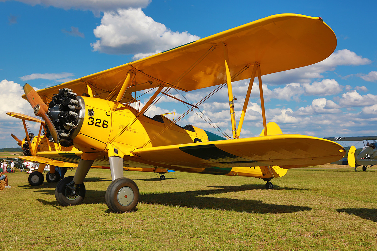 Die N3972U aus Bienenfarm ist eine der Boeing/Jones 75. Sie wurde aus einem Navysatz montiert, einer N2S-3.