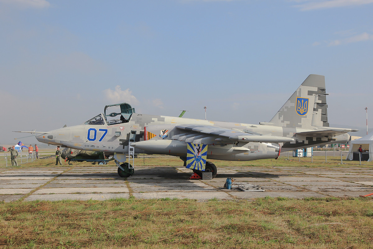 Die ukrainische SU-25 von aussen....