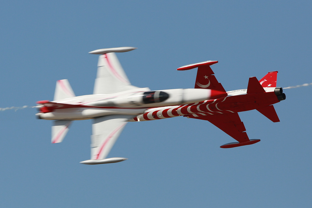 Flypass mit dem Focus auf der falschen Maschine.