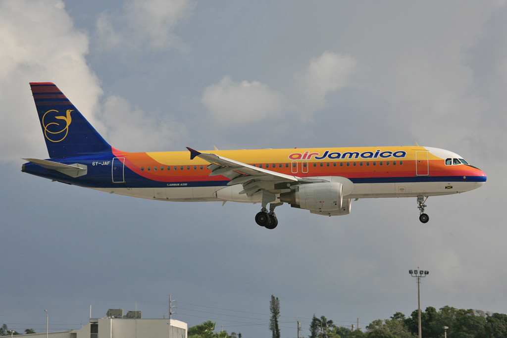 Air Jamaica A 320.