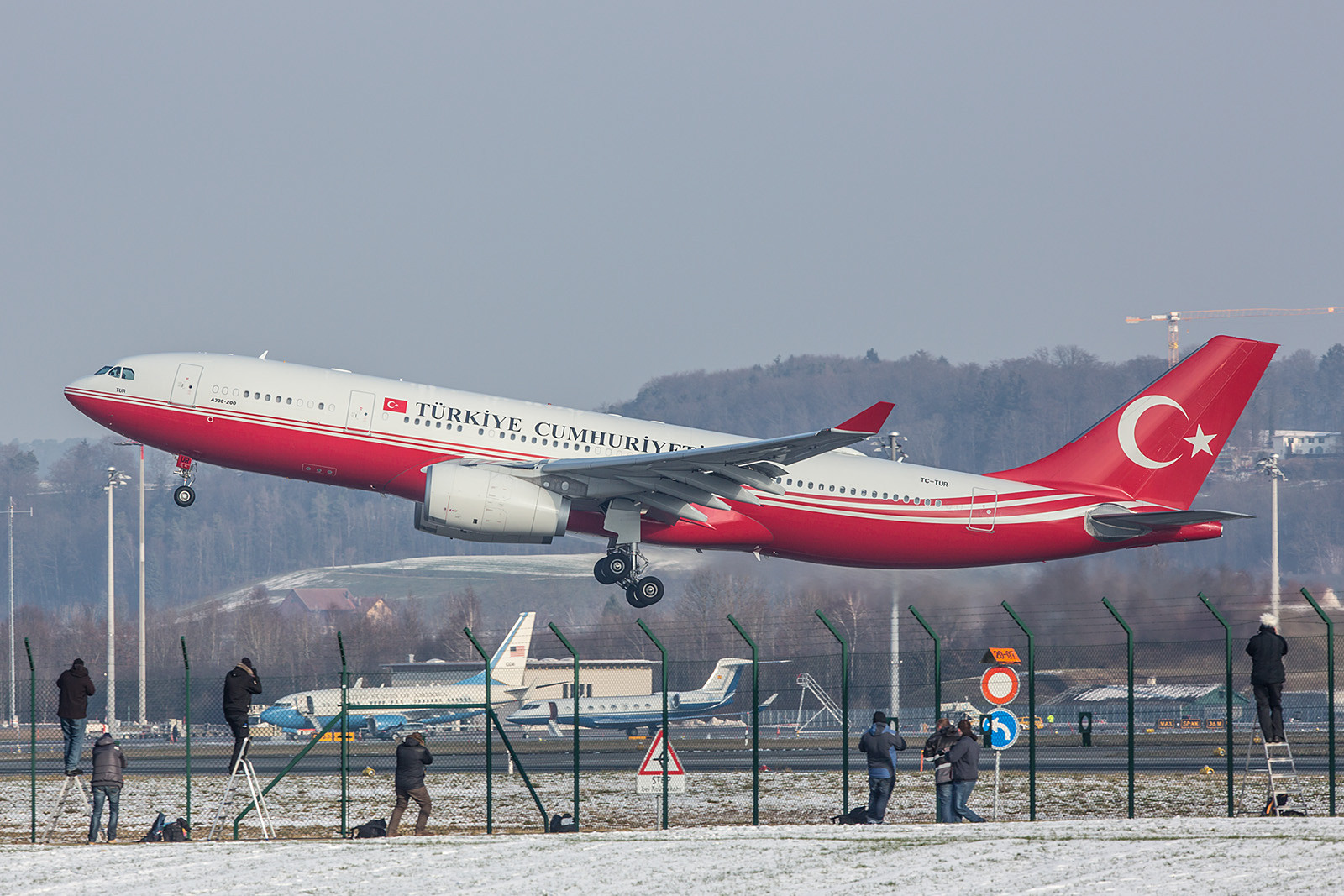 Der Regierungsjet aus der Türkei, TC-TUR ein A330-243 Prestige