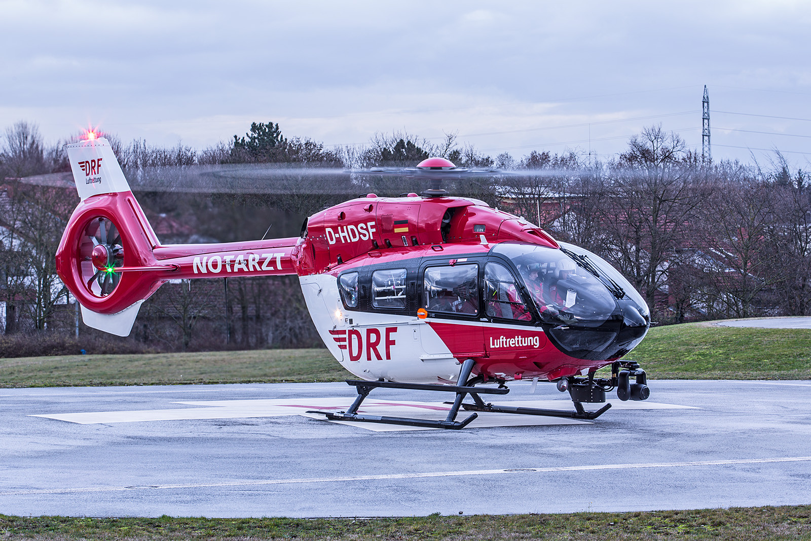 BG Unfallklinik Ludwigshafen 04.01.2016; D-HDSF Airbus H145 T2+ DRF