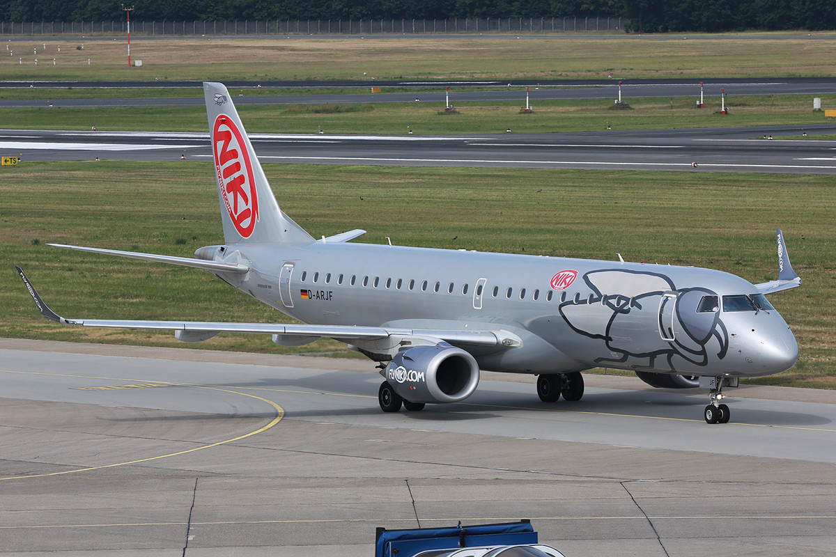 Nochmals eine LGW Embraer, weil sie so schön ist.