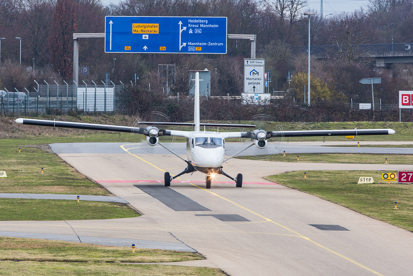 EDFM 17.02.2016; D-IVER De Havilland Canada DHC 6-300 Twin Otter Businesswings