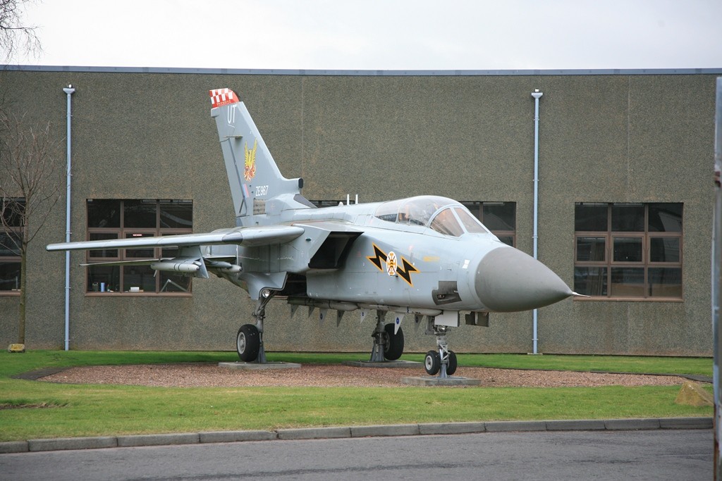Die ZE967 ein Tornado in den Farben der "Firebirds".