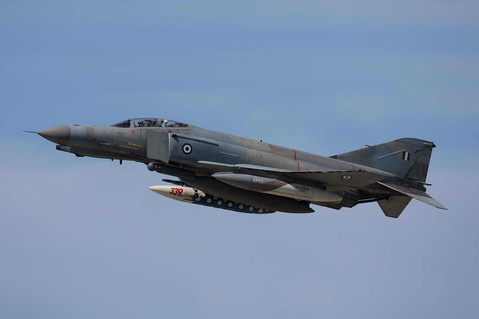 01512, McDonnell Douglas F-4E (AUP) Phantomm II der Hausherren aus Andravida.