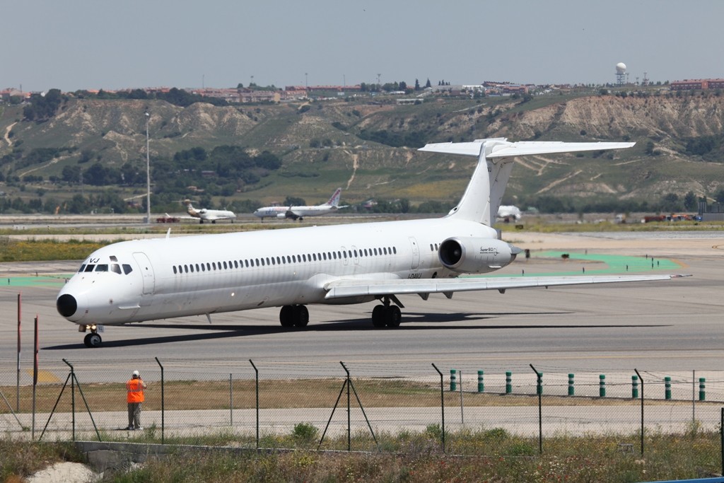 Diese MD-82 gehörte früher der Alitalia.