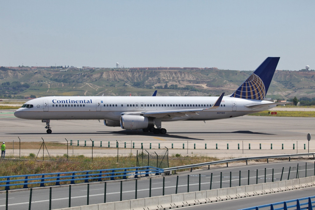 Continental fliegt u.a. mit Boeing 757-200